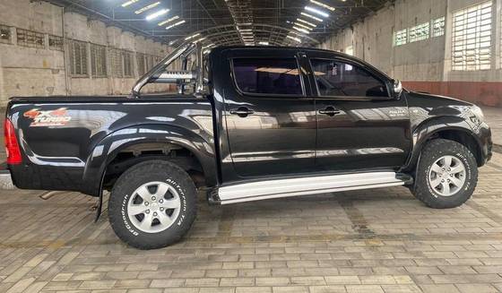 TOYOTA HILUX 3.0 SRV 4X4 CD 16V TURBO INTERCOOLER DIESEL 4P AUTOMÁTICO TOYOTA HILUX 3.0 SRV 4X4 CD 16V TURBO INTERCOOLER DIESEL 4P AUTOMÁTICO